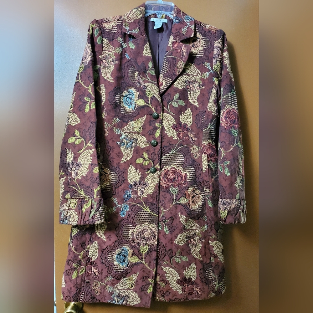Cabi Style 749 Jacobean Tapestry Paisley Floral Maroom Burgandy